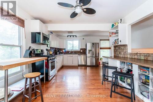 6 Huron Street, Barrie, ON - Indoor Photo Showing Kitchen