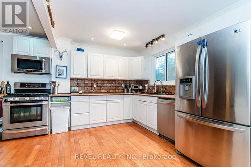 6 Huron Street, Barrie, ON - Indoor Photo Showing Kitchen