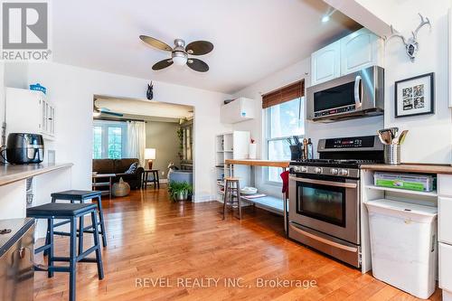 6 Huron Street, Barrie, ON - Indoor Photo Showing Kitchen