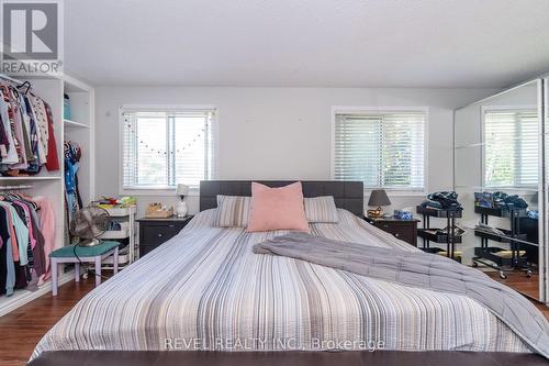 6 Huron Street, Barrie, ON - Indoor Photo Showing Bedroom