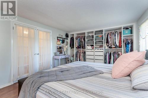 6 Huron Street, Barrie, ON - Indoor Photo Showing Bedroom