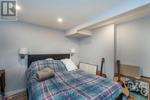 6 Huron Street, Barrie, ON - Indoor Photo Showing Bedroom