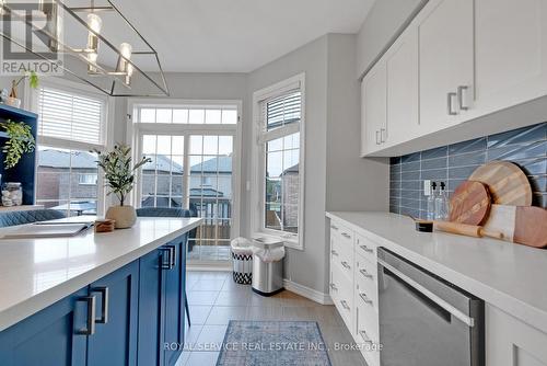 39 Goheen Street, Clarington (Newcastle), ON - Indoor Photo Showing Kitchen