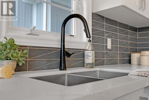 39 Goheen Street, Clarington (Newcastle), ON - Indoor Photo Showing Kitchen With Double Sink