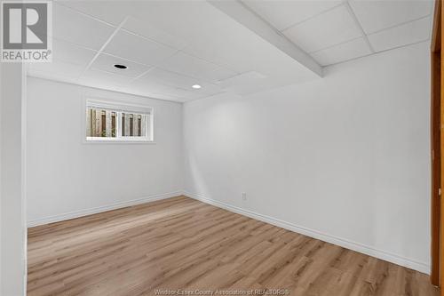 2420 Venetian Avenue, Windsor, ON - Indoor Photo Showing Other Room