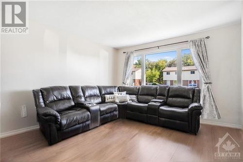 70 Boyd Street, Champlain, ON - Indoor Photo Showing Living Room