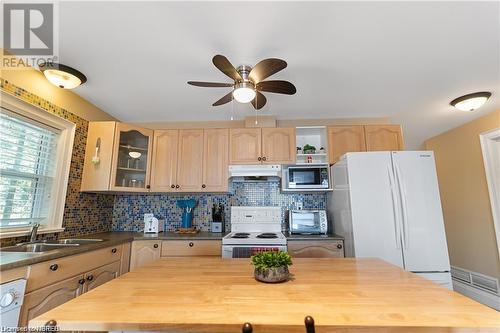 27 Johnson Lane, Callander, ON - Indoor Photo Showing Kitchen With Double Sink