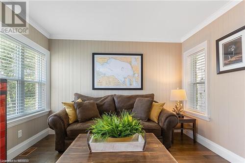 27 Johnson Lane, Callander, ON - Indoor Photo Showing Living Room