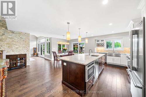 7510 County Rd 27, Essa, ON - Indoor Photo Showing Kitchen With Upgraded Kitchen