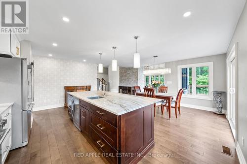 7510 County Rd 27, Essa, ON - Indoor Photo Showing Kitchen With Upgraded Kitchen