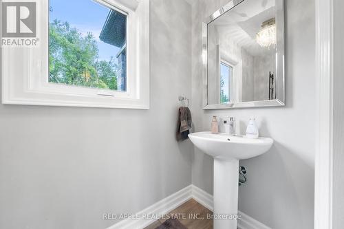 7510 County Rd 27, Essa, ON - Indoor Photo Showing Bathroom