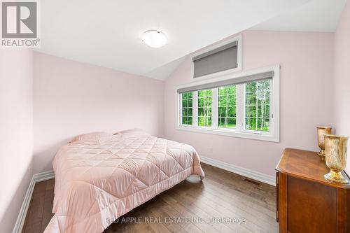 7510 County Rd 27, Essa, ON - Indoor Photo Showing Bedroom