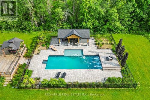 7510 County Rd 27, Essa, ON - Outdoor With In Ground Pool