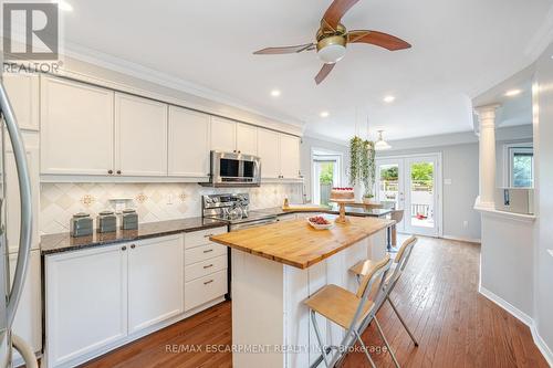 24 Furrows End, Brampton, ON - Indoor Photo Showing Kitchen