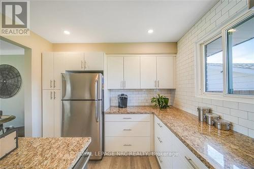 Main - 15 Royale Road, St. Catharines, ON - Indoor Photo Showing Kitchen