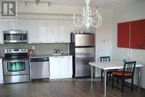 405 - 15 Bruyeres Mews, Toronto, ON - Indoor Photo Showing Kitchen With Stainless Steel Kitchen With Upgraded Kitchen