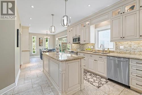 3 Meagan Drive, Halton Hills, ON - Indoor Photo Showing Kitchen With Double Sink With Upgraded Kitchen