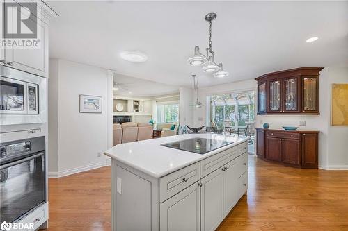 20 Tiny Beaches Road N, Tiny, ON - Indoor Photo Showing Kitchen