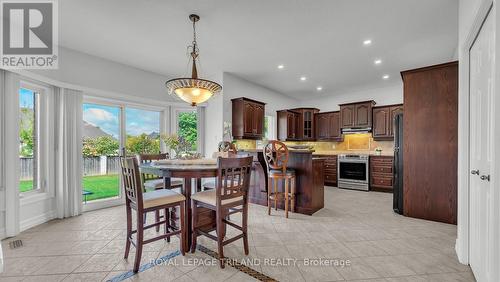 328 Plane Tree Drive, London, ON - Indoor Photo Showing Dining Room