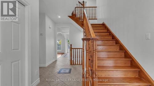 328 Plane Tree Drive, London, ON - Indoor Photo Showing Other Room