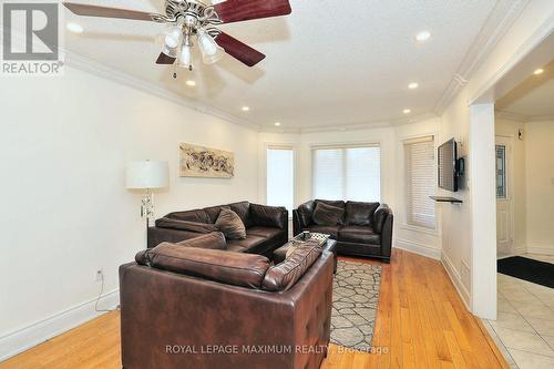 29 Royalpark Way, Vaughan, ON - Indoor Photo Showing Living Room