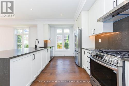 51 - 30 Lunar Crescent, Mississauga, ON - Indoor Photo Showing Kitchen With Upgraded Kitchen