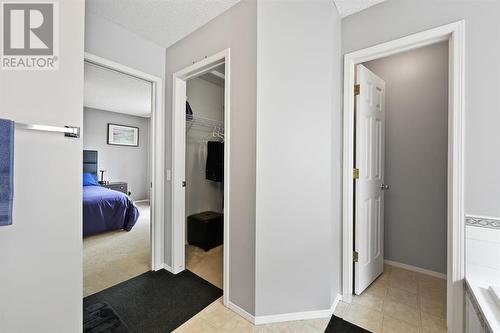 133 Prestwick Mews Se, Calgary, AB - Indoor Photo Showing Other Room