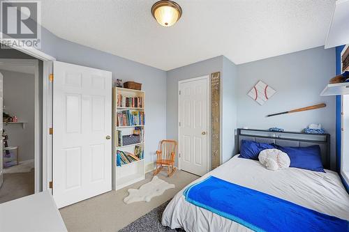 133 Prestwick Mews Se, Calgary, AB - Indoor Photo Showing Bedroom