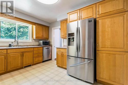 3 Colonial Court, St. Catharines, ON - Indoor Photo Showing Kitchen