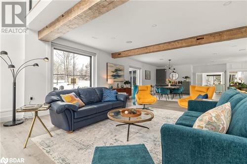 1889 Melrose Road, Marysville, ON - Indoor Photo Showing Living Room