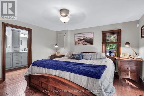 9941 Nipigon Street, Lambton Shores (Port Franks), ON - Indoor Photo Showing Bedroom