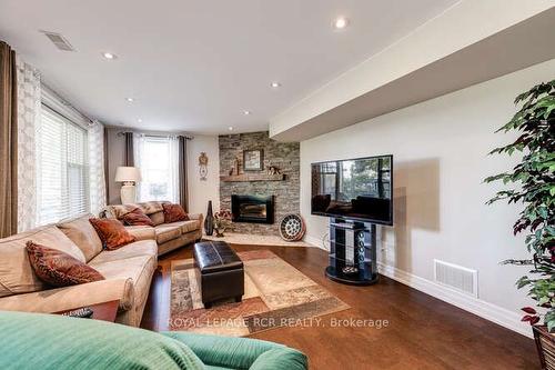 1309 Adjala Tecumseth Line, New Tecumseth, ON - Indoor Photo Showing Living Room With Fireplace