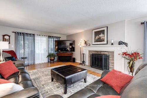 1309 Adjala Tecumseth Line, New Tecumseth, ON - Indoor Photo Showing Living Room With Fireplace