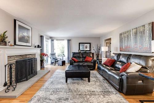 1309 Adjala Tecumseth Line, New Tecumseth, ON - Indoor Photo Showing Living Room With Fireplace