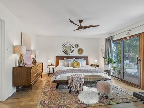 224 Mccrea Dr, Clearview, ON - Indoor Photo Showing Bedroom