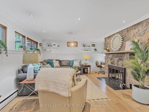 224 Mccrea Dr, Clearview, ON - Indoor Photo Showing Living Room With Fireplace