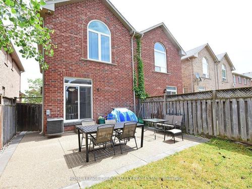 5638 Longboat Ave, Mississauga, ON - Outdoor With Exterior