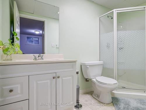 145-2025 Meadowgate Blvd, London, ON - Indoor Photo Showing Bathroom