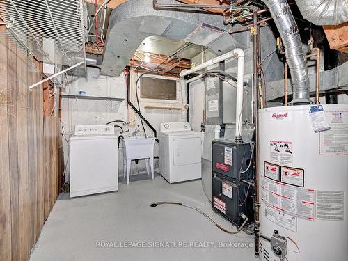 84 Heiman St, Kitchener, ON - Indoor Photo Showing Laundry Room