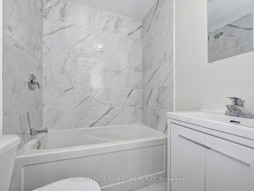 84 Heiman St, Kitchener, ON - Indoor Photo Showing Bathroom