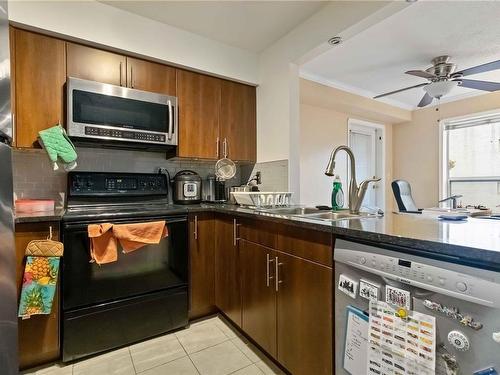 302-832 Fisgard St, Victoria, BC - Indoor Photo Showing Kitchen With Double Sink