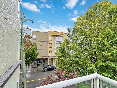 302-832 Fisgard St, Victoria, BC - Outdoor With Balcony