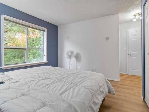 302-832 Fisgard St, Victoria, BC - Indoor Photo Showing Bedroom