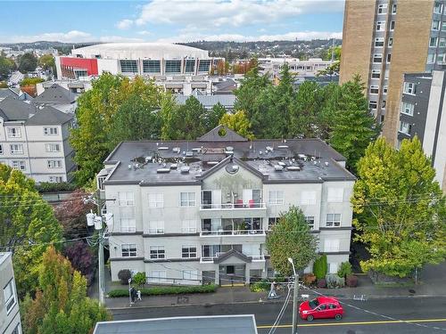 302-832 Fisgard St, Victoria, BC - Outdoor With Balcony With View