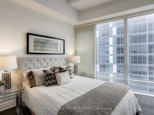 2102-8 The Esplanade, Toronto, ON - Indoor Photo Showing Bedroom