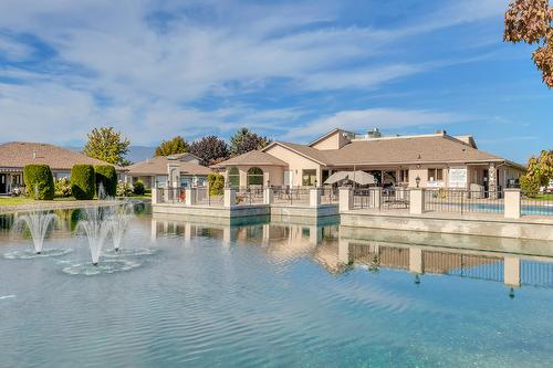 5-1201 Cameron Avenue, Kelowna, BC - Outdoor With Body Of Water