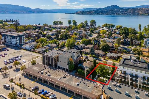 2653 Gore Street, Kelowna, BC - Outdoor With Body Of Water With View