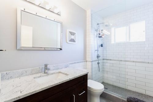 2653 Gore Street, Kelowna, BC - Indoor Photo Showing Bathroom