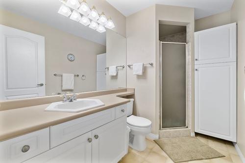 106-1964 Enterprise Way, Kelowna, BC - Indoor Photo Showing Bathroom