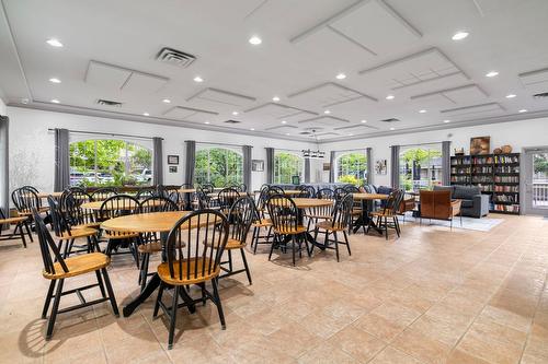 106-1964 Enterprise Way, Kelowna, BC - Indoor Photo Showing Dining Room